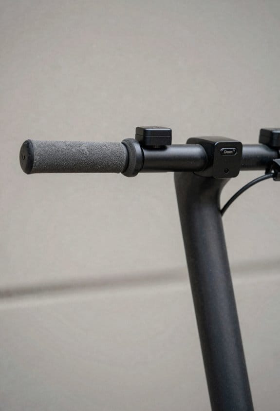 thumb throttle reduces wrist strain